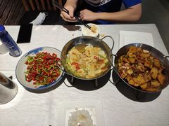 -鄱阳湖·江西小炒·瓦罐煨汤(五道口店)