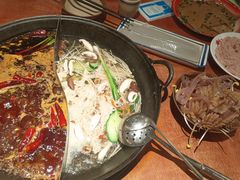 -周小明火锅(黑金冠社区店)