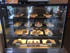 面包甜点陈列柜-麦当劳(百利广场店)