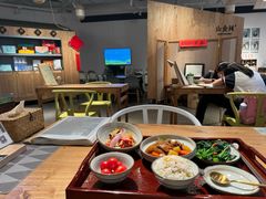 -山食间·中式营养轻餐(保利时光里店)