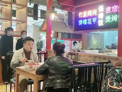 大堂-怪噜范·老贵阳街头名小吃(数博万达店)