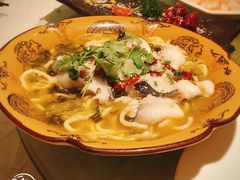 酸菜黑鱼煲-阿英煲(凉城路店)