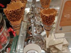 -VENCHI 闻绮(上海佛罗伦萨小镇店)