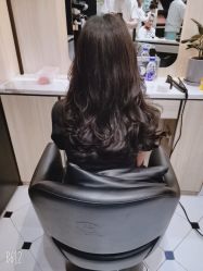 -HAIR CORNER