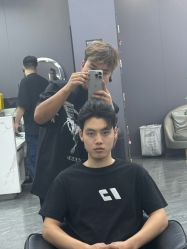 -藤野造型烫染·漂发