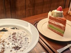 娟姗奶大满贯-RUXU入续糖水铺与包(卓悦中心店)