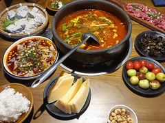 -贵厨酸汤牛肉(花果园国际中心店)