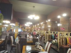 大堂-峰瑞藏地美食·石锅鸡·牦牛肉(大昭寺品牌店)
