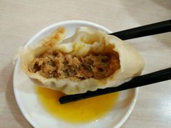 蟹黄汤包-老盛昌汤包(南京路店)