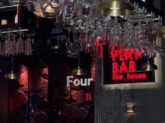 -FOUR PLAY BAR