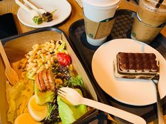 烟熏鸡胸肉配白汁管面沙拉轻星食-星巴克(大宁店)
