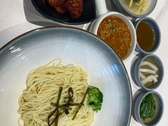 -馋三尺蟹粉小笼(人民广场店)