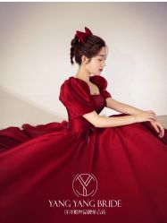-洋洋婚纱品牌集合店