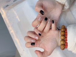 -董小姐日式美甲美睫·皮肤管理