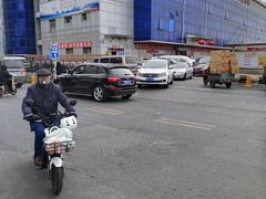 -岳各庄批发市场(西四环中路店)