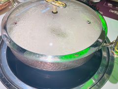 -洪氏嗨捞·广东猪肚鸡·椰子鸡火锅(西咸万象城店)