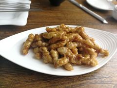-泉畔人家·老济南经典鲁菜(大明湖店)