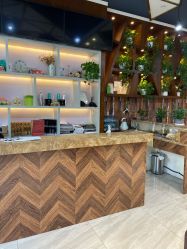 -PE SALON