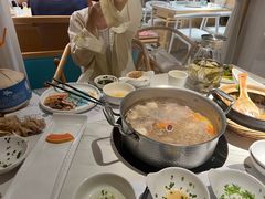 -东椰·海南椰子鸡火锅(朝阳门店)