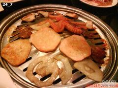 烤盘上的食物~-延成苑韩式烤肉店(长春道店)