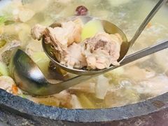 -墨脱石锅椰子鸡•香草鸭•东山羊(大东海店)