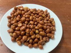 芹菜花生米-宝瑞门钉肉饼店