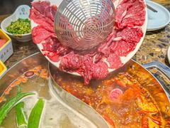 -来龍儿鲜切牛肉自助老火锅