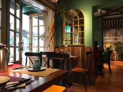 靠窗位-摇滚披萨(长春街店)