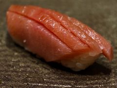 金枪鱼中腹手握-鮨鳳