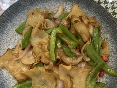 -三姐妹·海鲜大排档