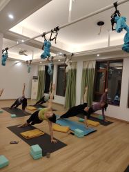 -依灵瑜伽普拉提连锁