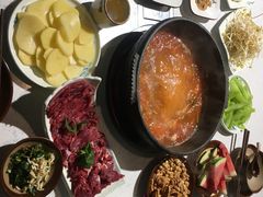 -贵府酸汤牛肉火锅·贵州老字号(飞山街店)