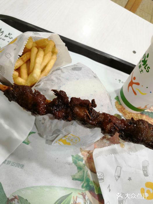 华莱士·全鸡汉堡(宝丰路店)图片