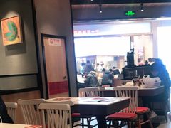 大堂-渝是乎酸菜鱼·川渝小炒(新世界百货望京店)