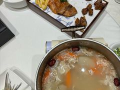 -梅花香里大酒店(郁金香路店)