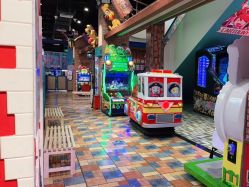点击看大图 -卡通尼乐园(重庆南坪协信星光店)
