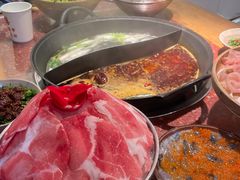-赵美丽·重庆社区火锅·直营店(火车东站·中豪国际店)