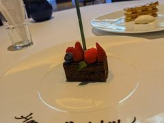 -AZUR聚(香格里拉饭店)