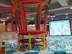 -布鲁豪斯亲子欢乐家庭餐厅