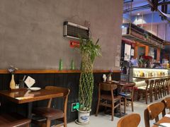 -8PINTS八品脱·日料·烧鸟·精酿小酒馆(莘庄店)