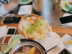 -潮界(LU·ONE凯德晶萃广场店)