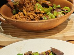 -一朵菌·野生菌探索家火锅(南亚店)