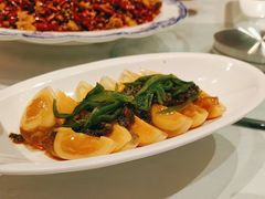 -渝信川菜 · 川味家常菜(财富购物中心店)
