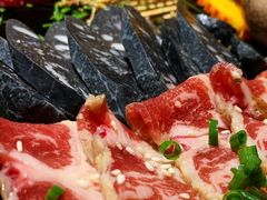 -山川小町·极番烧肉(新地假日广场店)