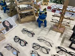 -肆兮眼镜·蔡司·徕卡战略合作店(大坪店)