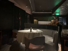 -左庭右院鲜牛肉火锅黑金店(陆家嘴中心店)