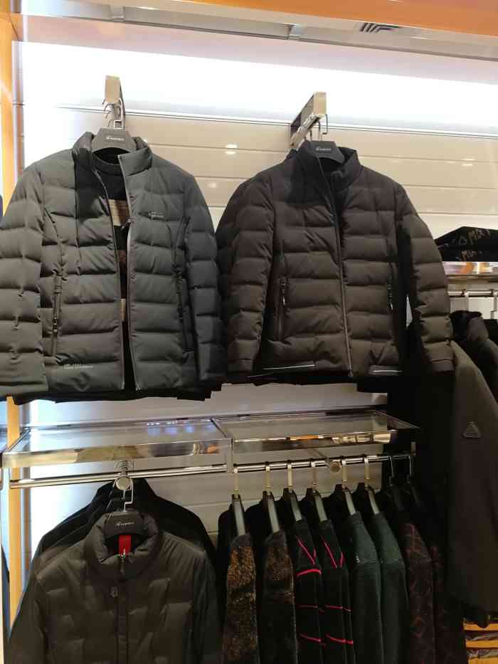 大布山男装(福地广场店)-"给朋友买的男装,主要是买的那种看起来比较.