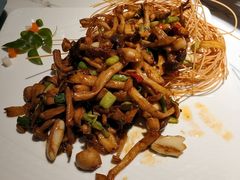 -姜君·千岛湖鱼头馆(浦东大道店)
