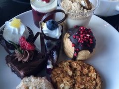 -澳门旅游塔360°旋转餐厅(南湾湖广场店)