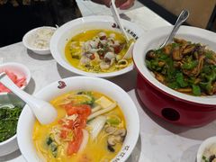 -渝是乎酸菜鱼(龙旗购物中心店)